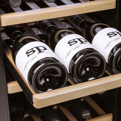 Photo du produit 'Armoire climatis�e WINE COMFORT pour 24 bouteilles'