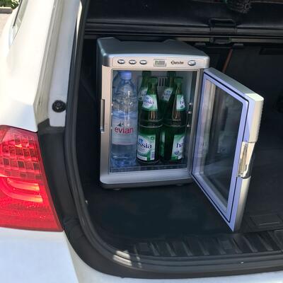 Photo du produit 'Mini-r�frig�rateur avec prise secteur & c�ble adaptateur 12V'