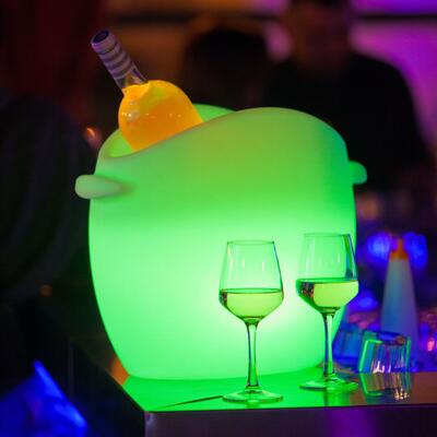 Photo du produit 'Rafra�chisseur de bouteille So Fresh avec batterie et changement de couleur'