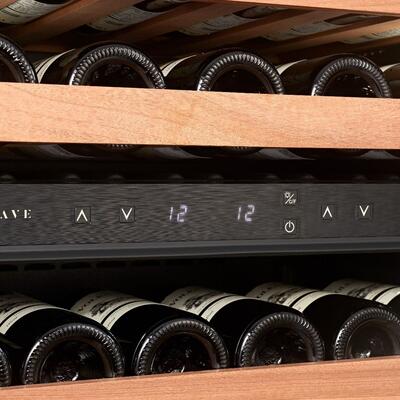 Photo du produit 'Cave � vin encastrable � deux zones WLI-460DF-MIX, 182cm, 95 bouteilles'