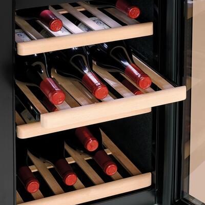 Photo du produit 'R�frig�rateur � vin � deux zones pour 38 bouteilles'