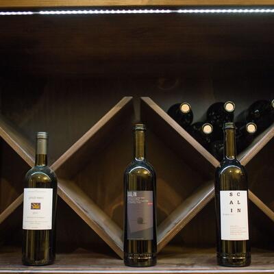 Photo du produit 'Syst�me d�tag�res � vin PIEMONT, placage ch�ne, brun fonc�,'