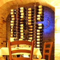 Photo du produit 'L'�tag�re � vin LUCIDA, en mati�re acrylique'